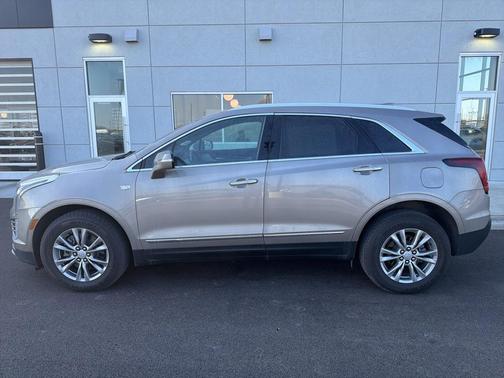 2022 Cadillac XT5 Premium Luxury