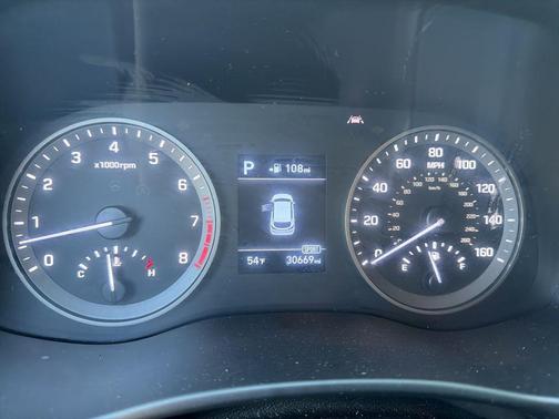 Black Noir Pearl 2020 Hyundai TUCSON SE