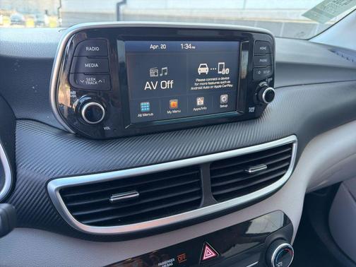 Black Noir Pearl 2020 Hyundai TUCSON SE