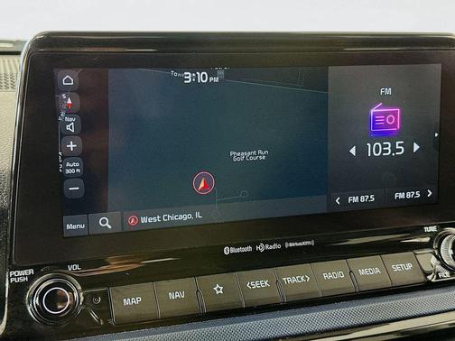 Snow White Pearl 2022 Kia Seltos S