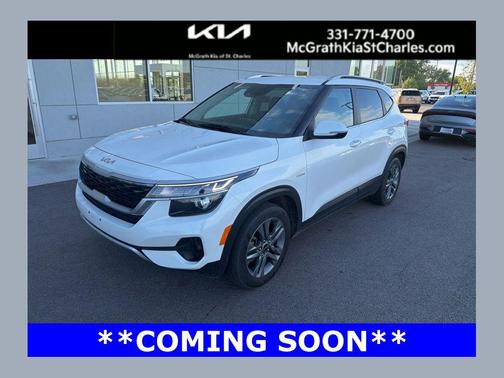 Snow White Pearl 2022 Kia Seltos S