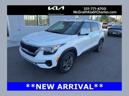 Snow White Pearl 2022 Kia Seltos S