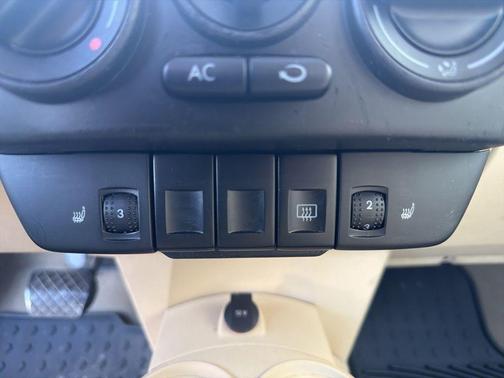 Cyber Green 2004 Volkswagen New Beetle GLS 2.0L