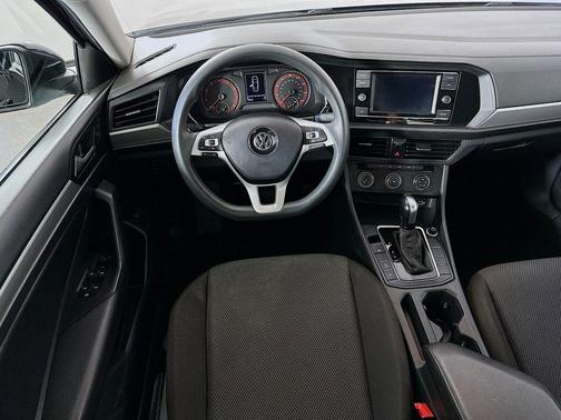 Black Uni 2019 Volkswagen Jetta 1.4T S