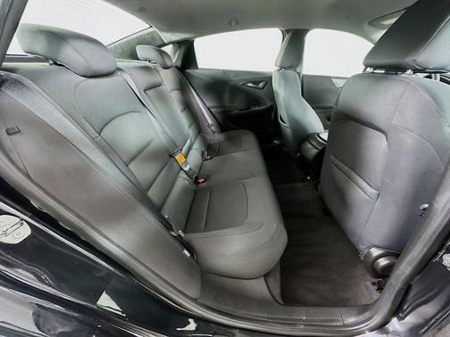 2017 Chevrolet Malibu 1LS