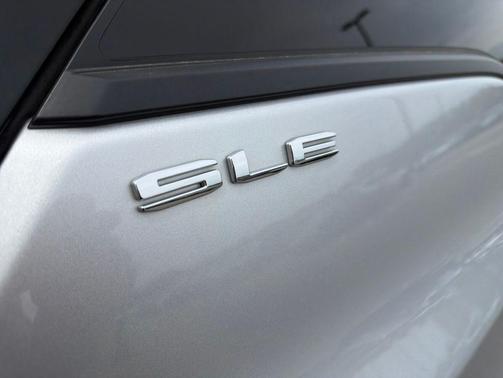 Quicksilver Metallic 2022 GMC Terrain SLE