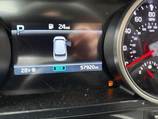 2022 Kia Carnival LX