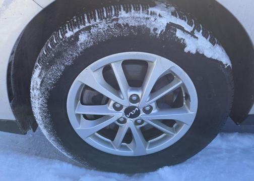 2022 Kia Carnival LX