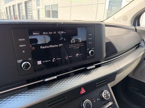 Silky Silver 2023 Kia Carnival LX