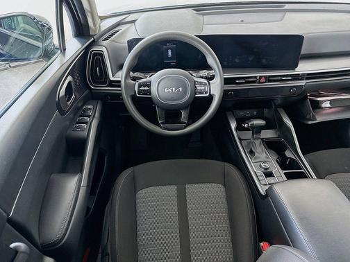 Ebony Black 2024 Kia Sorento LX