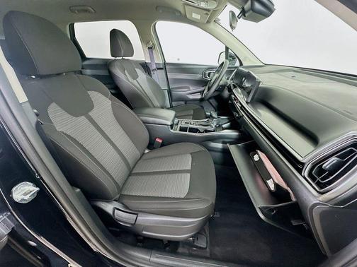 Ebony Black 2024 Kia Sorento LX