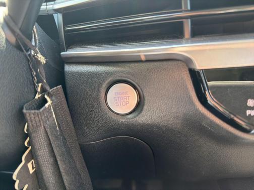 Ebony Black 2024 Kia Sorento LX