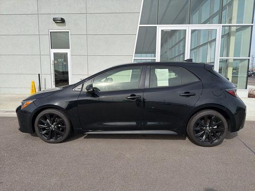 Midnight Black Metallic 2022 Toyota Corolla SE