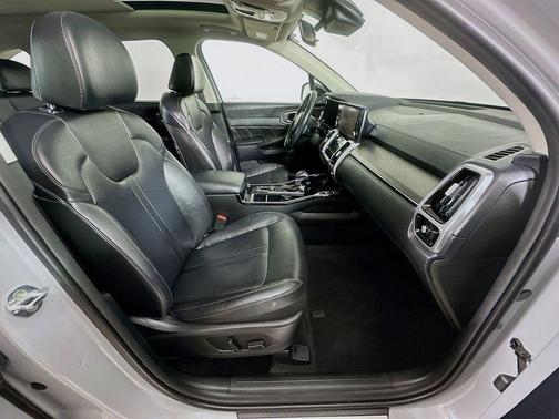 Wolf Gray 2022 Kia Sorento SX