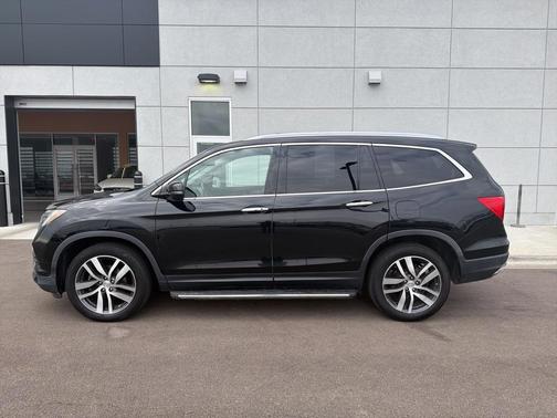 2017 Honda Pilot Touring