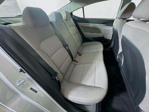 Symphony Silver 2020 Hyundai ELANTRA SEL
