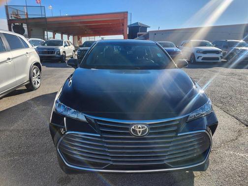 2022 Toyota Avalon XLE