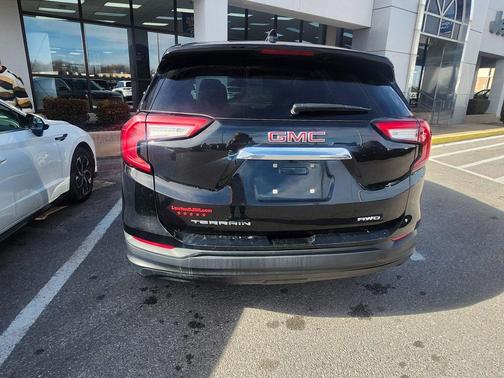 2024 GMC Terrain SLE