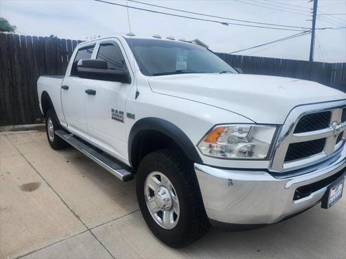 2018 RAM 2500 Tradesman Crew Cab 4x4 6'4' Box