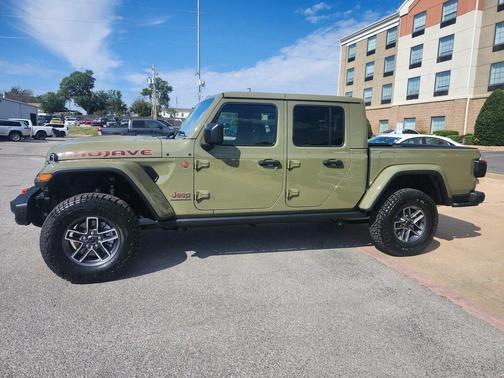 2025 Jeep Gladiator Mojave X