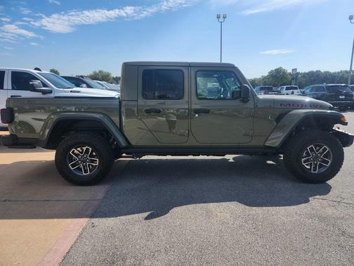 2025 Jeep Gladiator Mojave X