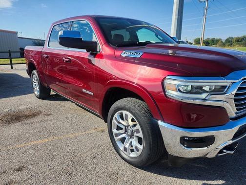 2022 RAM 1500 Classic SLT