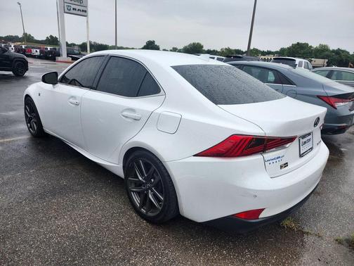 2018 Lexus IS 300 Base