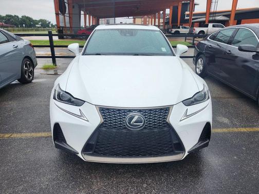 2018 Lexus IS 300 Base