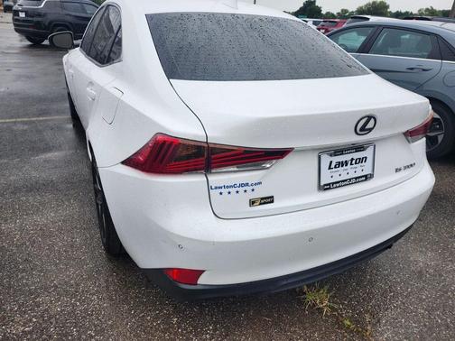 2018 Lexus IS 300 Base