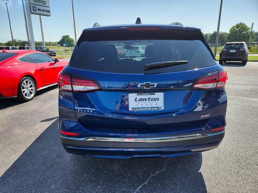 2022 Chevrolet Equinox FWD RS