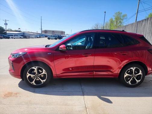 2024 Ford Escape ST-Line Elite