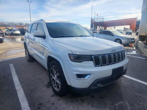 2018 Jeep Grand Cherokee Sterling Edition