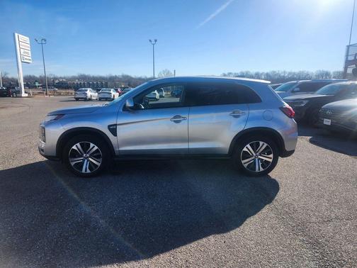 2024 Mitsubishi Outlander Sport 2.0 ES