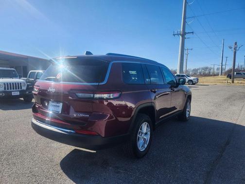 2025 Jeep Grand Cherokee L Laredo