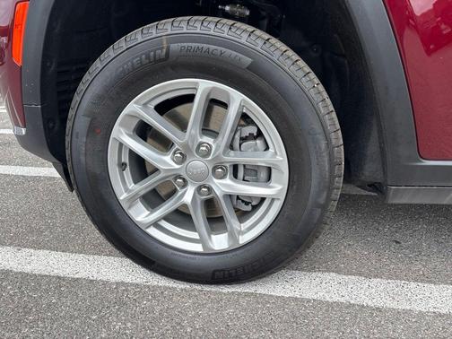 Velvet Red Pearlcoat 2026 Jeep Grand Cherokee L Altitude
