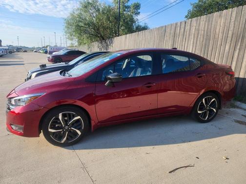 2025 Nissan Versa 1.6 S