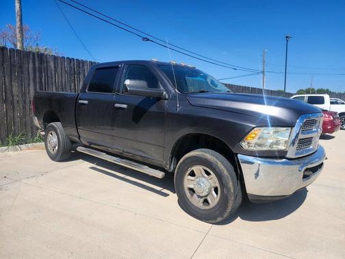 2018 RAM 2500 Tradesman Crew Cab 4x4 6'4' Box