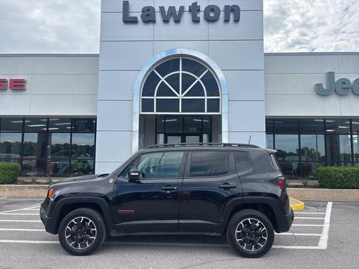 Black Clearcoat 2023 Jeep Renegade Trailhawk