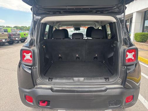Black Clearcoat 2023 Jeep Renegade Trailhawk