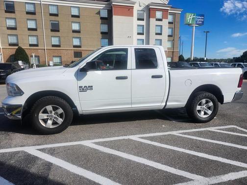 2024 RAM 1500 Classic SLT