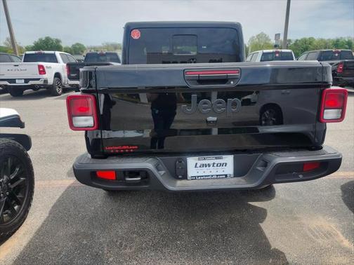 2025 Jeep Gladiator Nighthawk