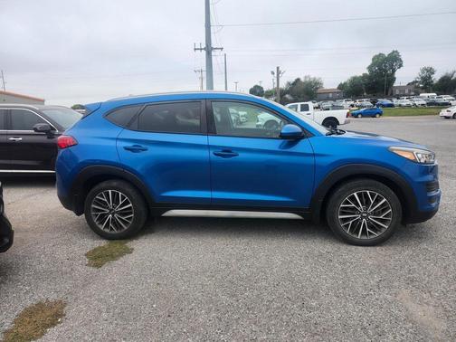 2019 Hyundai TUCSON SE