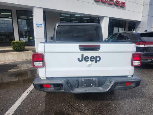 2023 Jeep Gladiator Sport S