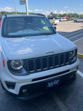 Alpine White Clearcoat 2022 Jeep Renegade Limited