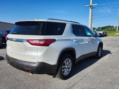 2018 Chevrolet Traverse LT Cloth