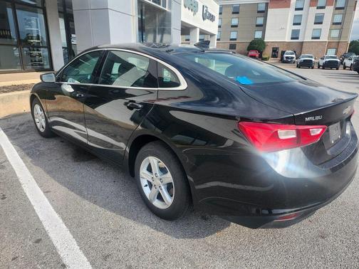 2024 Chevrolet Malibu FWD 1LT