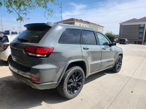 2020 Jeep Grand Cherokee Altitude
