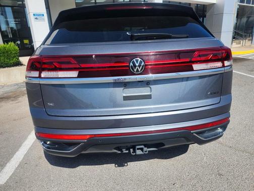 2024 Volkswagen Atlas Cross Sport 2.0T SE w/Technology 4MOTION
