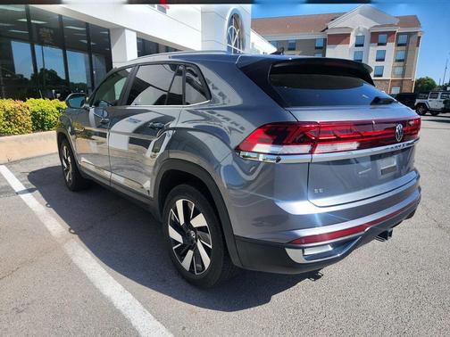 2024 Volkswagen Atlas Cross Sport 2.0T SE w/Technology 4MOTION