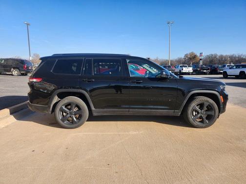 2023 Jeep Grand Cherokee L Altitude